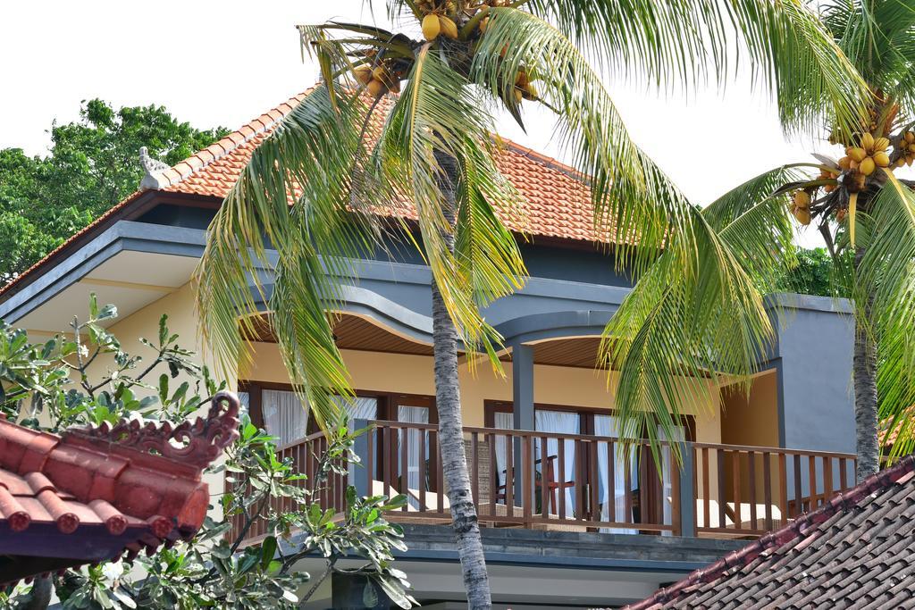 Paradise Palm Beach Bungalows And Dive Center Tulamben Buitenkant foto